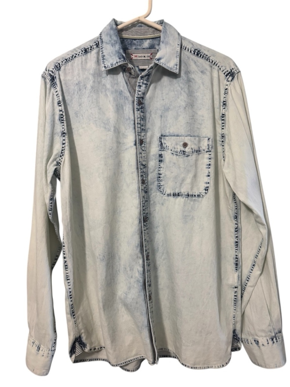 32 Bar Blues Acid Wash Denim Button Down Shirt | Size M | Cotton